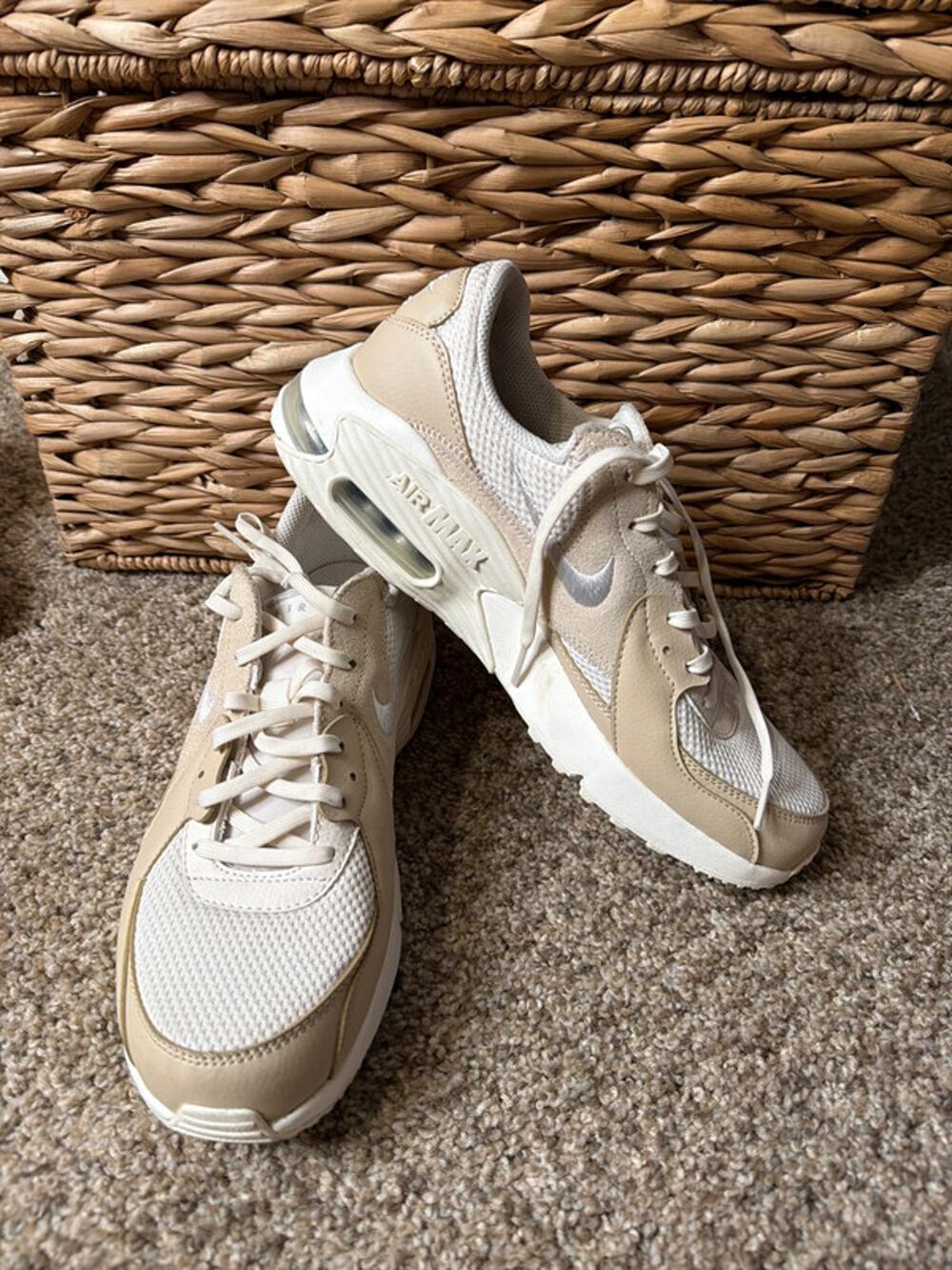 Nike Women’s Air Max Excee Sneakers – Size 10